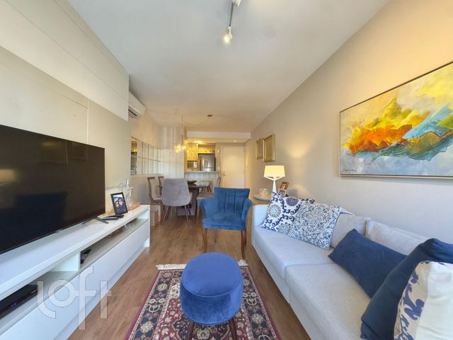 Apartamento com 67m², 2 dormitórios, 1 suíte, 1 vaga, Rio Branco em Porto Alegre