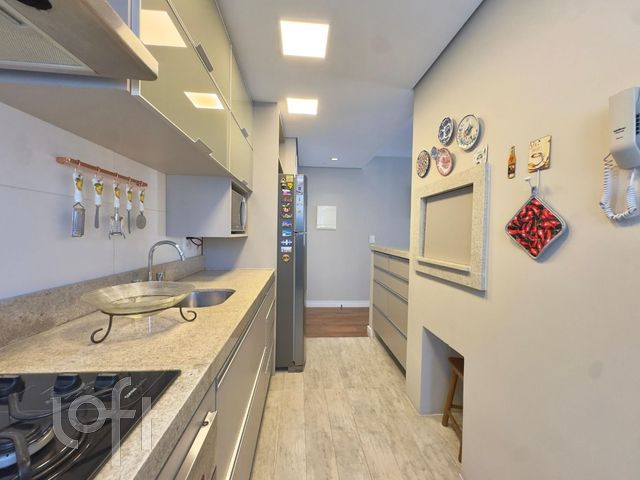 Apartamento com 67m², 2 dormitórios, 1 suíte, 1 vaga, Rio Branco em Porto Alegre