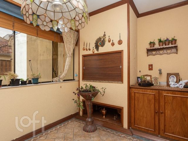 Apartamento com 102m², 2 dormitórios, 1 suíte, 1 vaga, Bom Fim em Porto Alegre