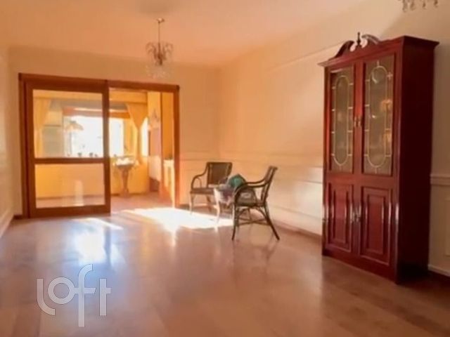 Apartamento com 102m², 2 dormitórios, 1 suíte, 1 vaga, Bom Fim em Porto Alegre