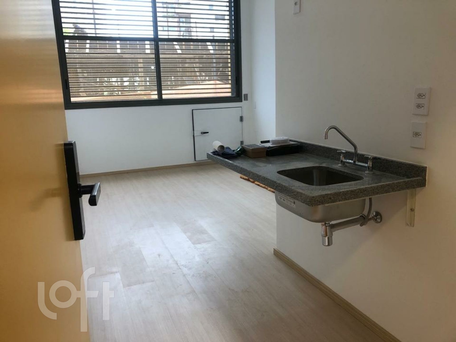 Apartamento à venda com 1 quarto, 24m² - Foto 10