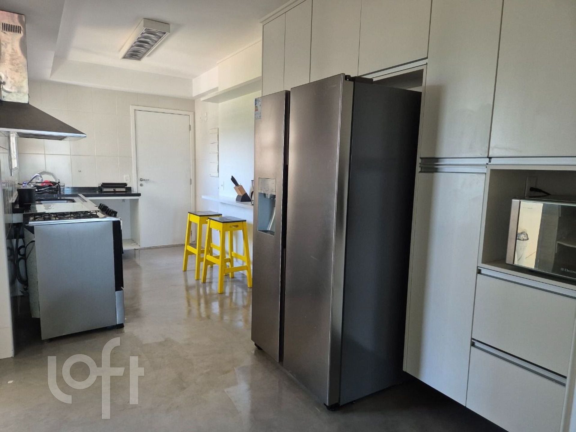 Apartamento à venda com 3 quartos, 241m² - Foto 15