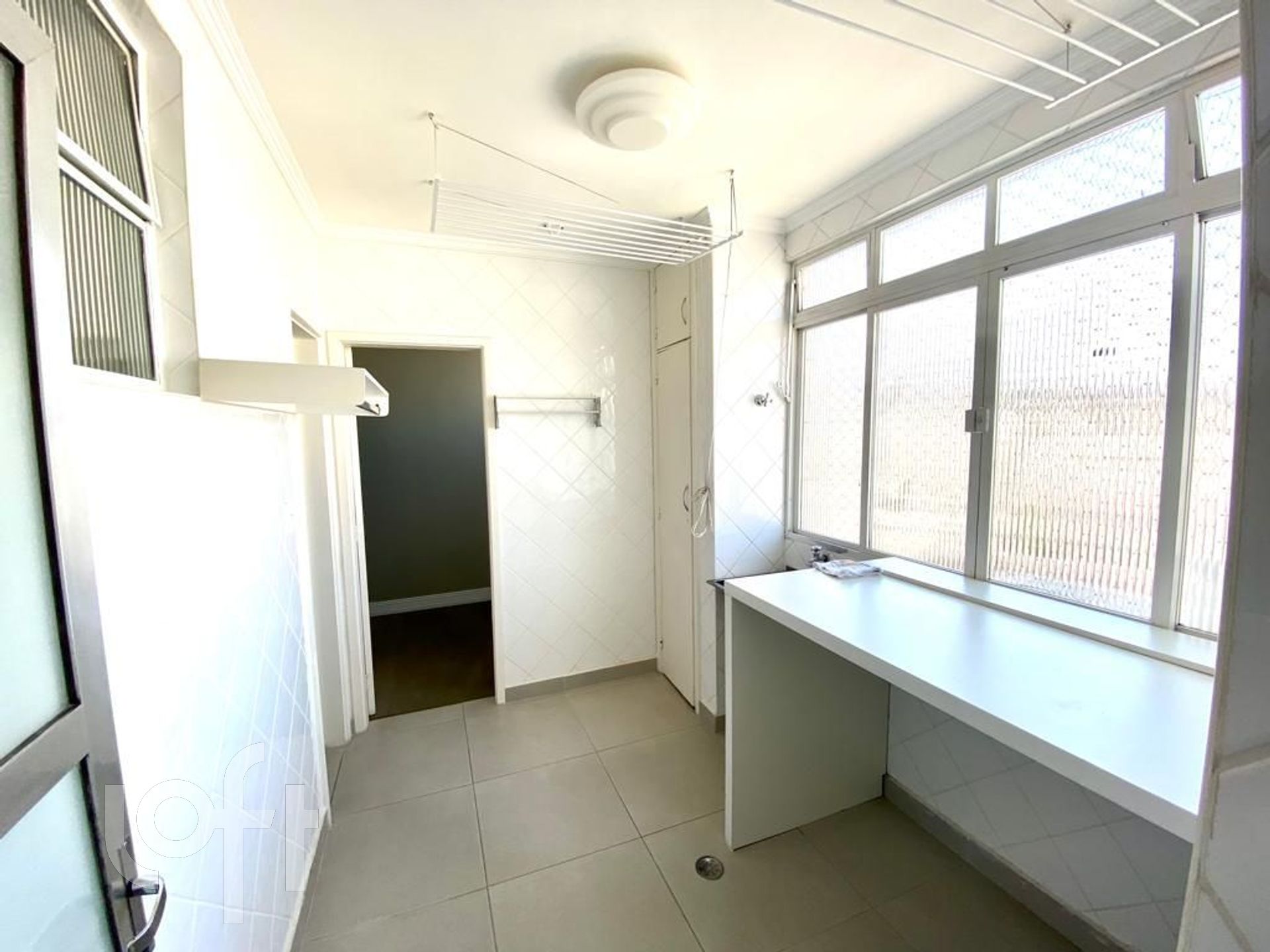 Apartamento à venda com 3 quartos, 188m² - Foto 8