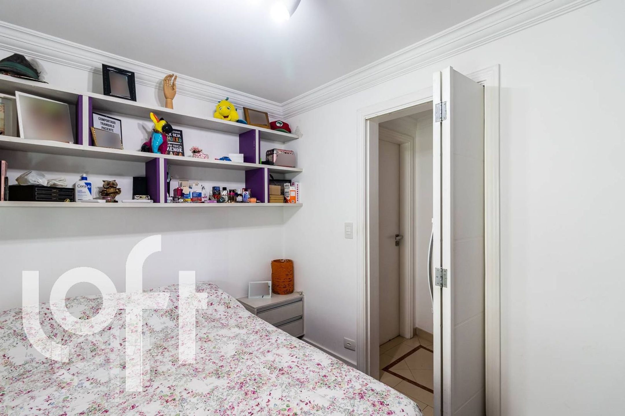 Apartamento à venda com 3 quartos, 160m² - Foto 2