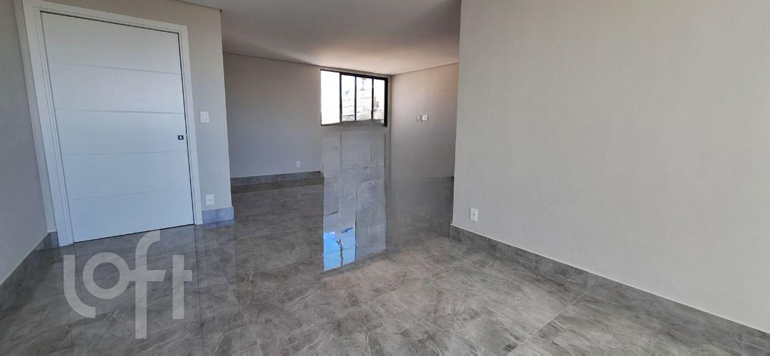 Apartamento à venda com 4 quartos, 161m² - Foto 2