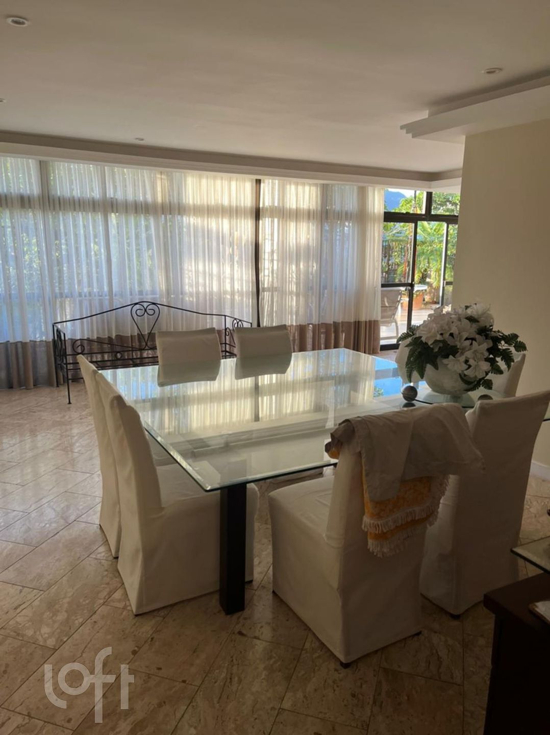 Venda de Apartamento com 5 quarto(s), 3 suíte(s), por R$ 5.8 milhões, no condomínio Edificio Turibai em Barra da Tijuca.