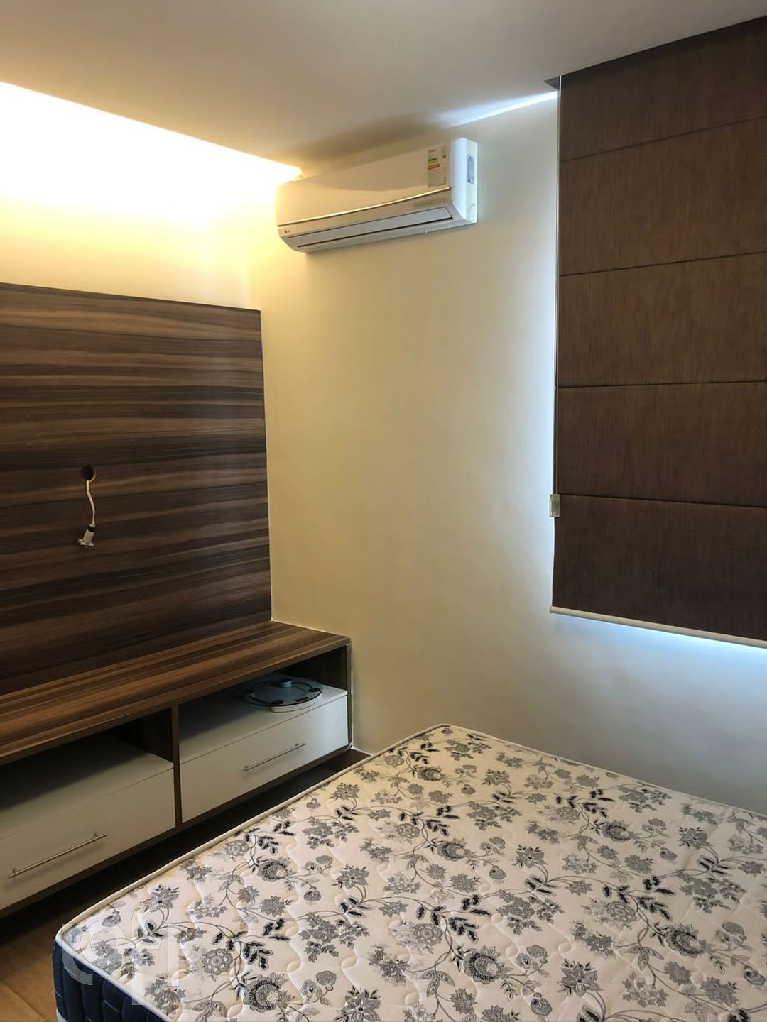 Apartamento à venda com 2 quartos, 77m² - Foto 4