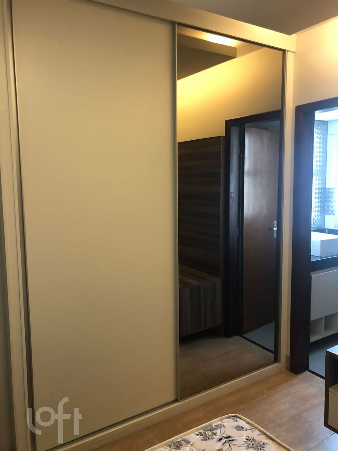 Apartamento à venda com 2 quartos, 77m² - Foto 2