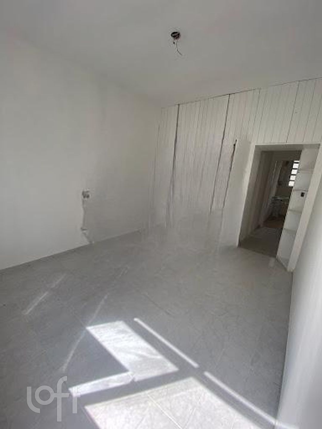 Apartamento à venda com 3 quartos, 99m² - Foto 2