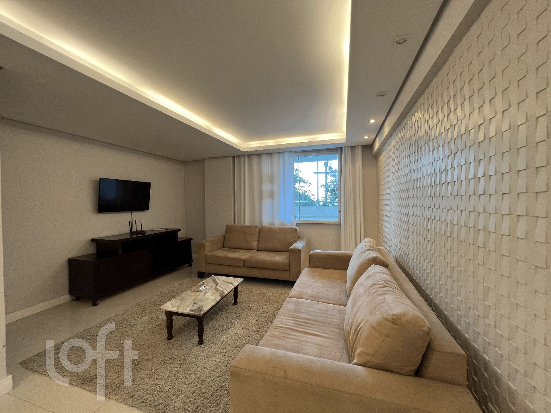 Apartamentos com 117m², 3 quartos, 1 suíte, 2 garagens, no bairro Centro em Balneário Camboriú
