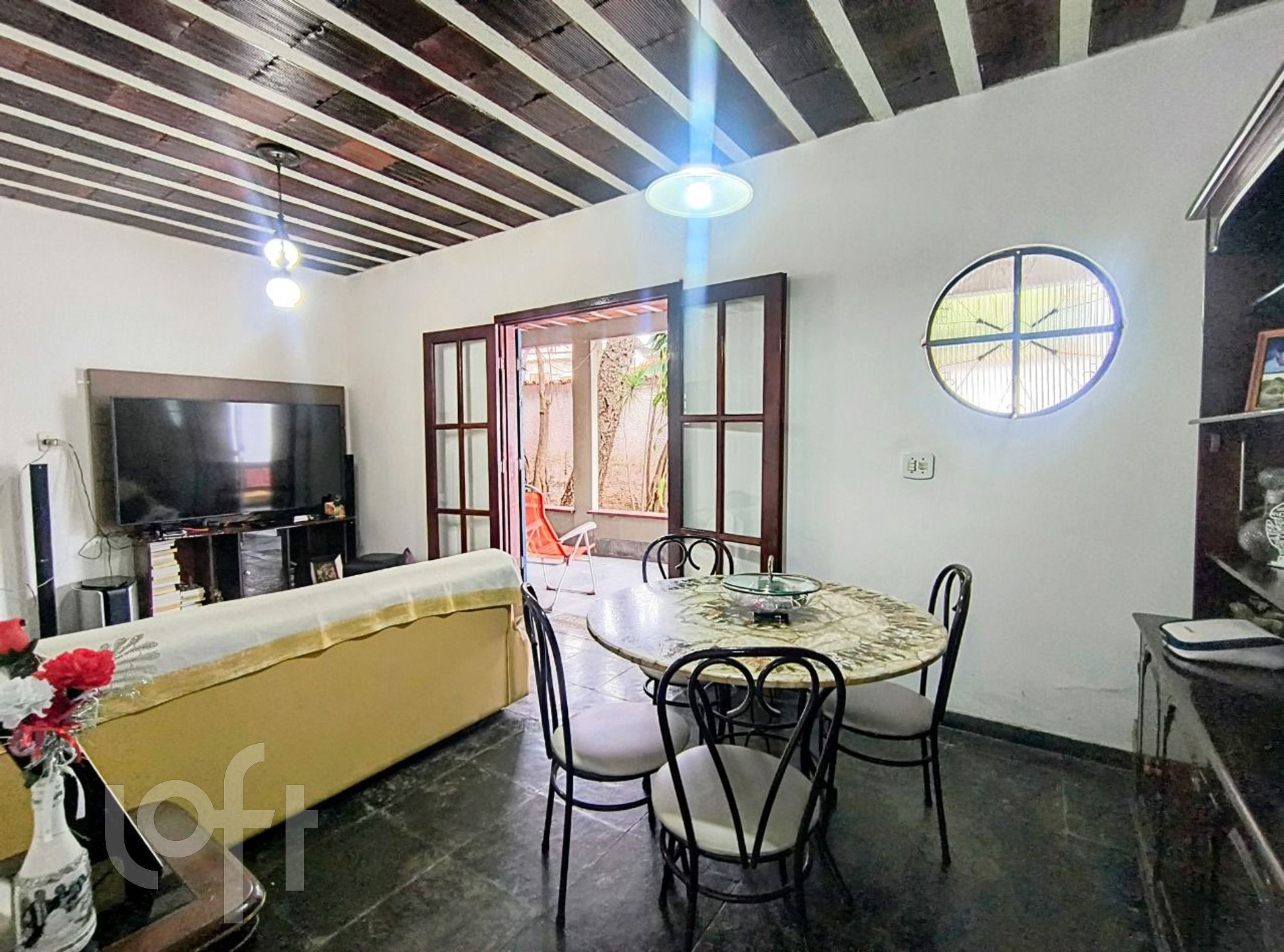 Casa à venda com 6 quartos, 300m² - Foto 54