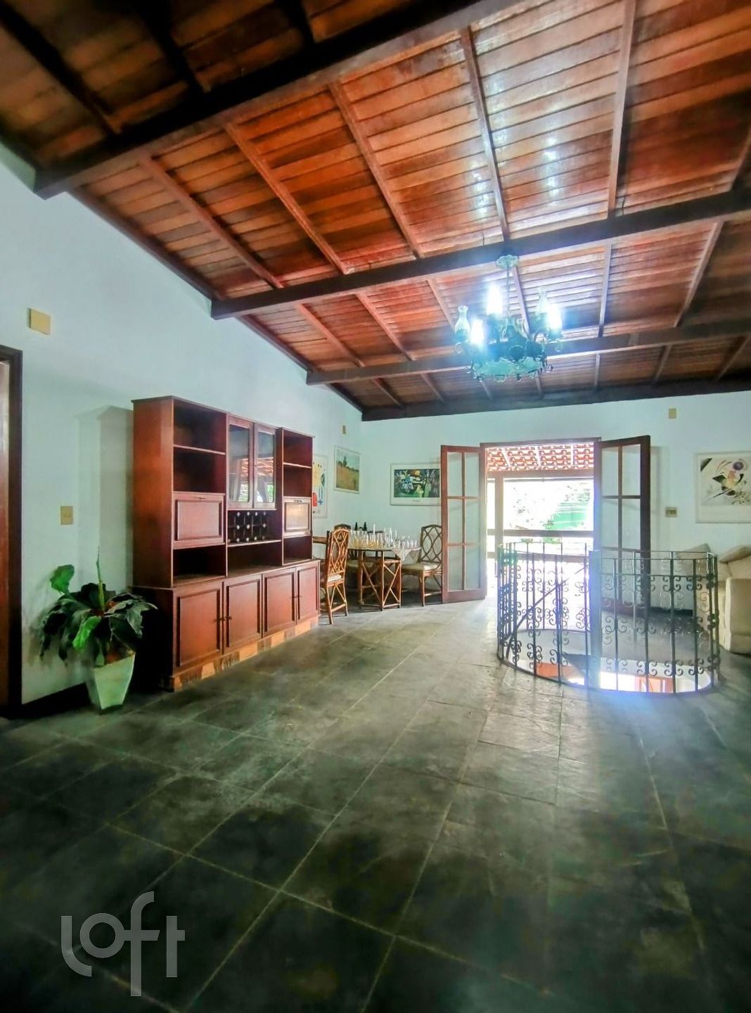 Casa à venda com 6 quartos, 300m² - Foto 9