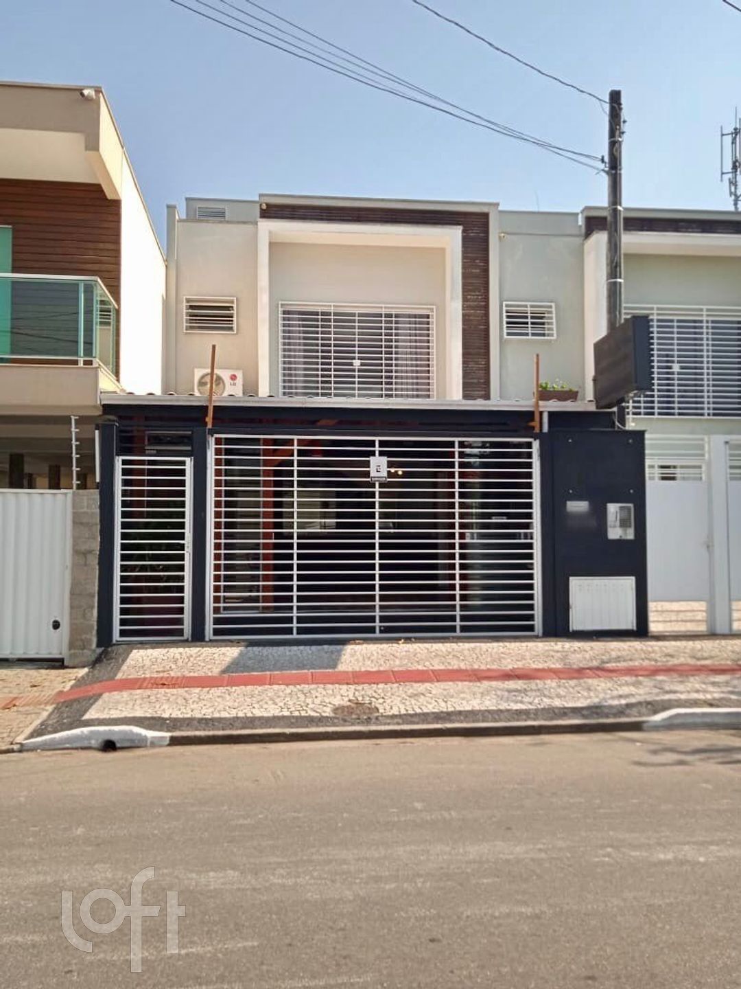 Casa à venda em Centro com 141 m², 3 quartos, 1 suíte, 1 vaga
