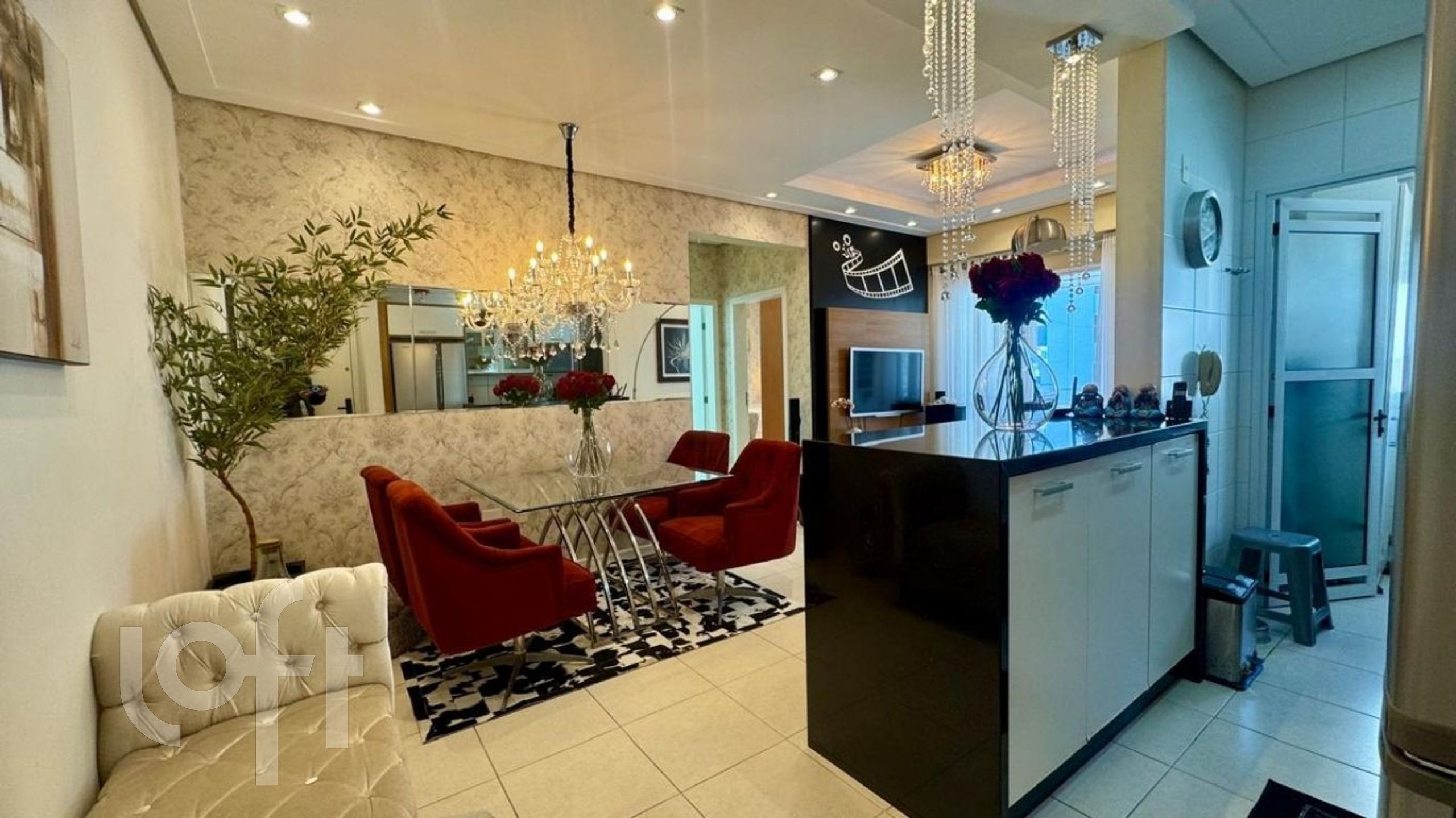 Apartamento à venda em Itacorubi com 69 m², 2 quartos, 1 suíte, 1 vaga