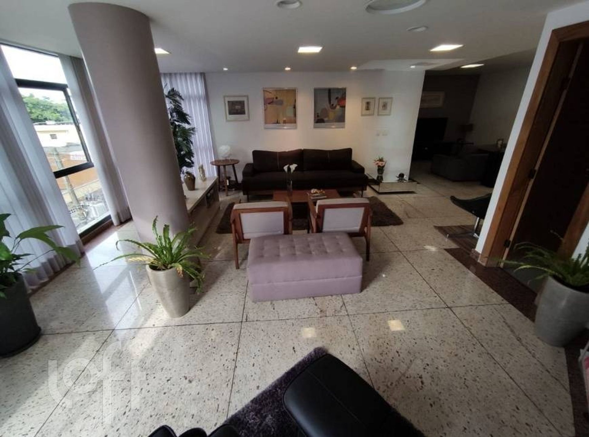 Apartamento à venda com 4 quartos, 199m² - Foto 1