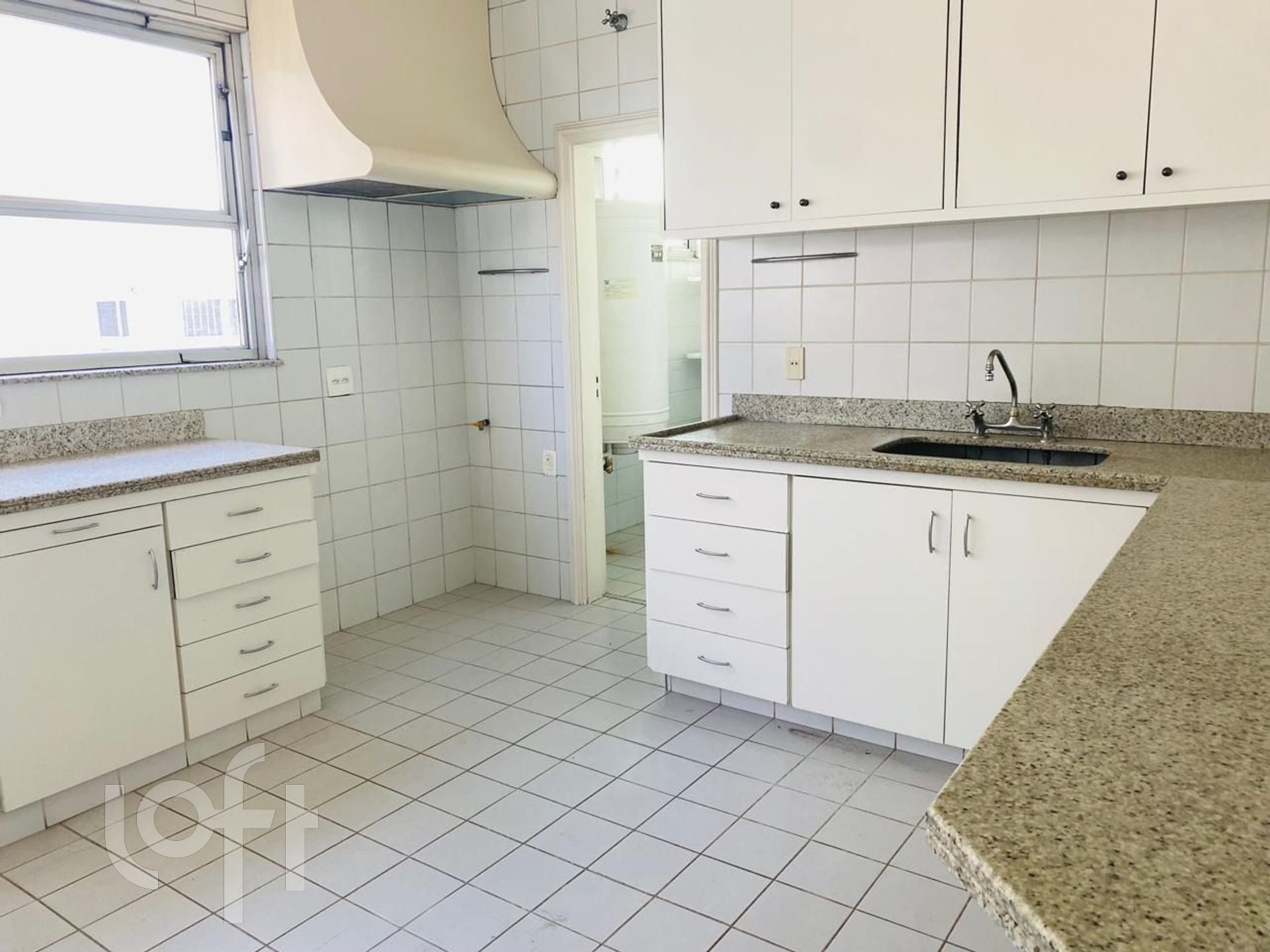 Apartamento à venda com 3 quartos, 340m² - Foto 29