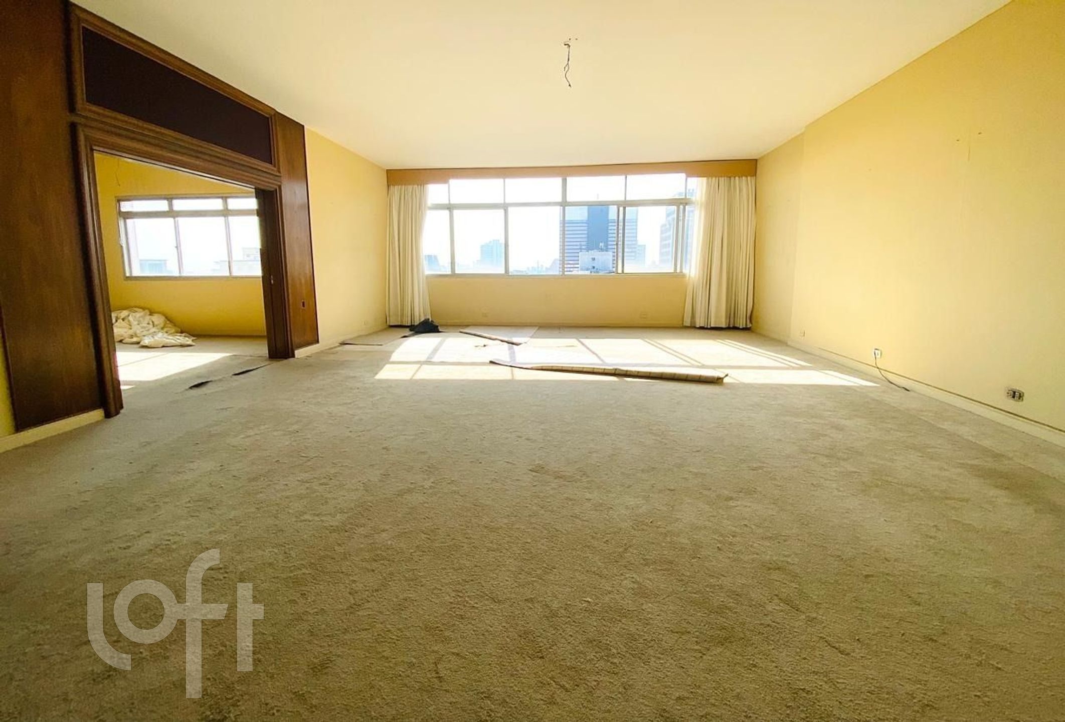 Apartamento à venda com 3 quartos, 340m² - Foto 2