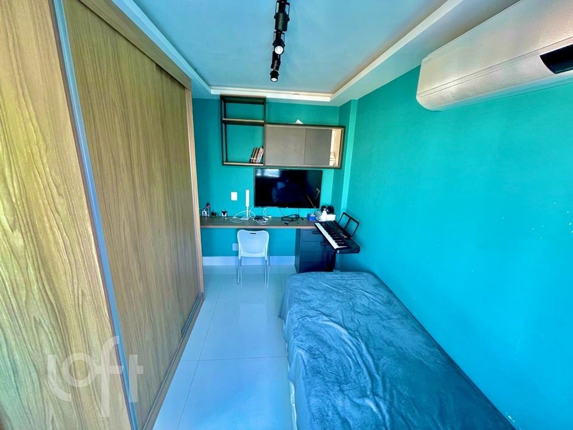 Apartamento à venda com 4 quartos, 200m² - Foto 18