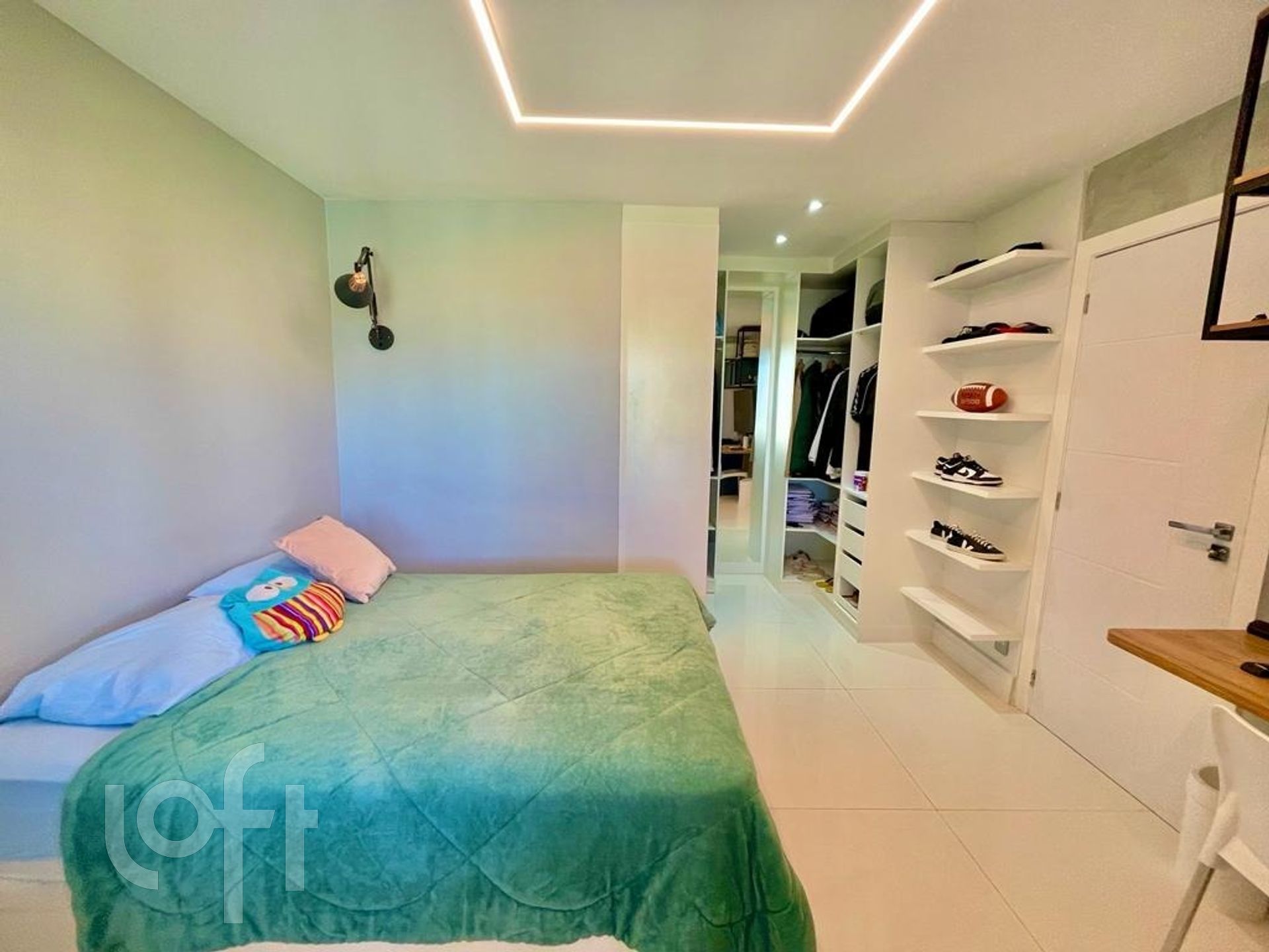 Apartamento à venda com 4 quartos, 200m² - Foto 15