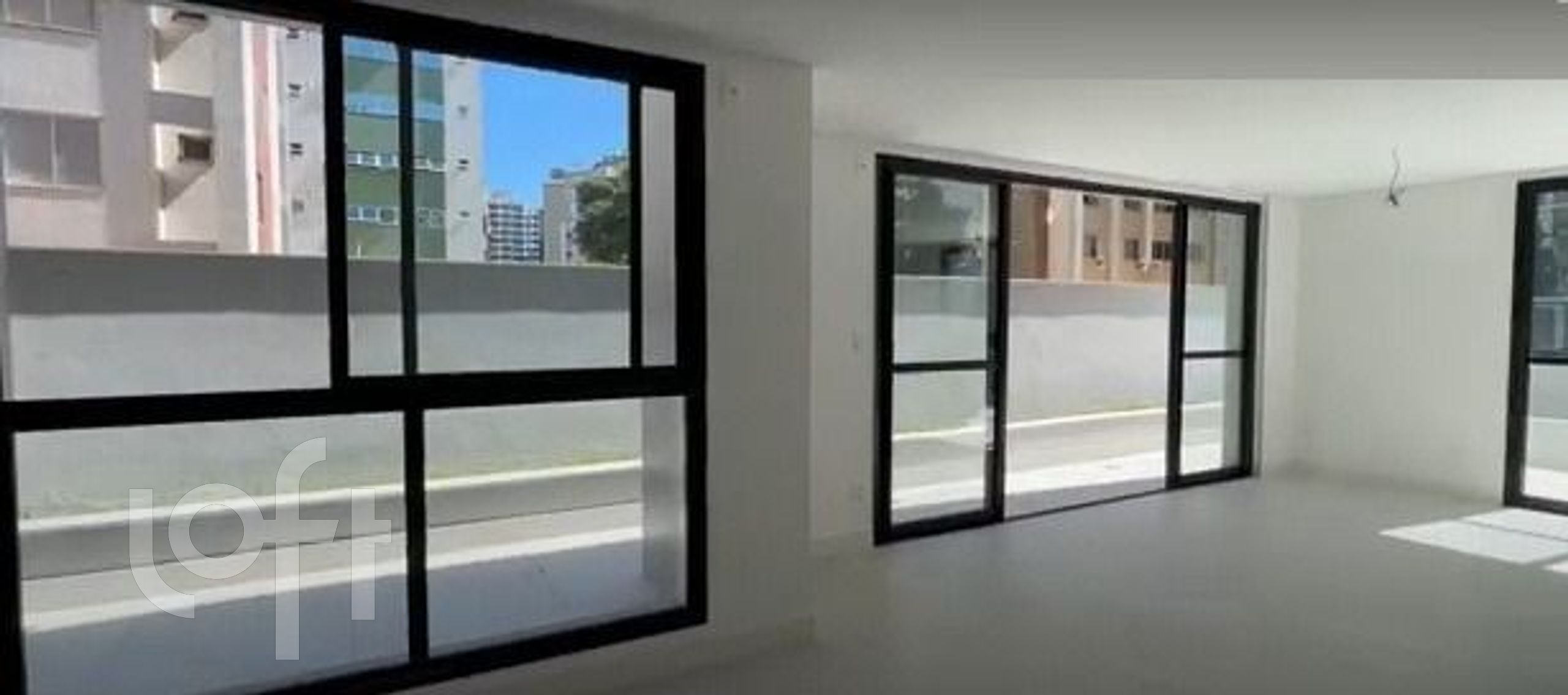 Apartamento à venda com 3 quartos, 140m² - Foto 4