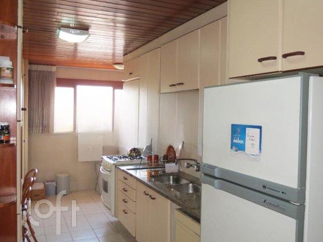 Apartamento com 226m², 3 dormitórios, 1 suíte, 2 vagas, Menino Deus em Porto Alegre