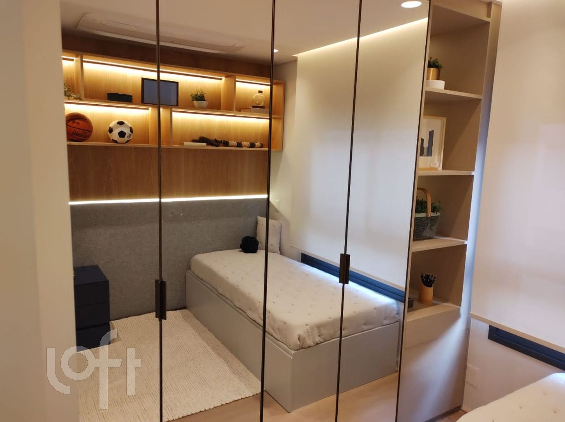 Apartamento à venda com 3 quartos, 150m² - Foto 8