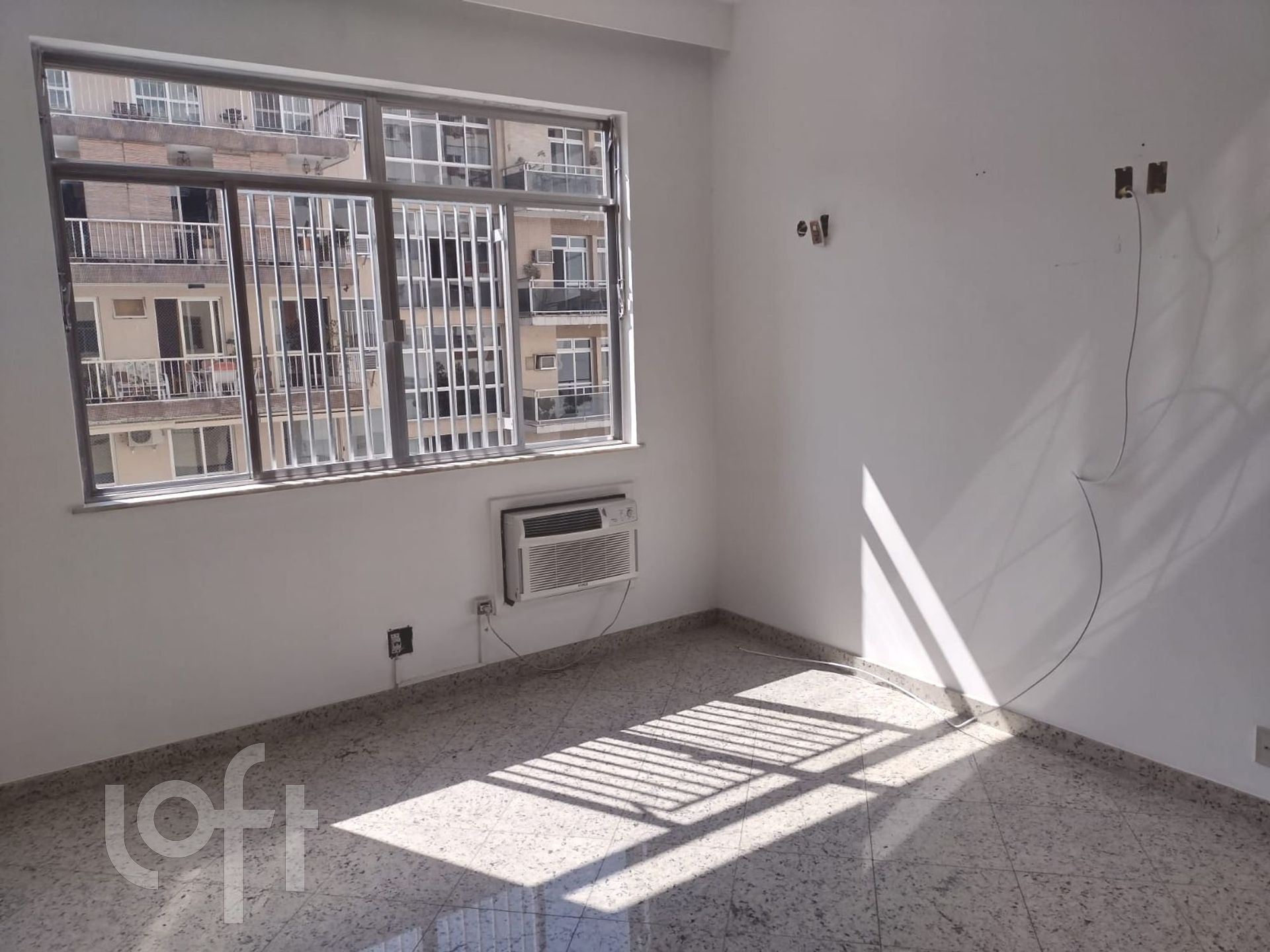 Apartamento à venda com 5 quartos, 310m² - Foto 14