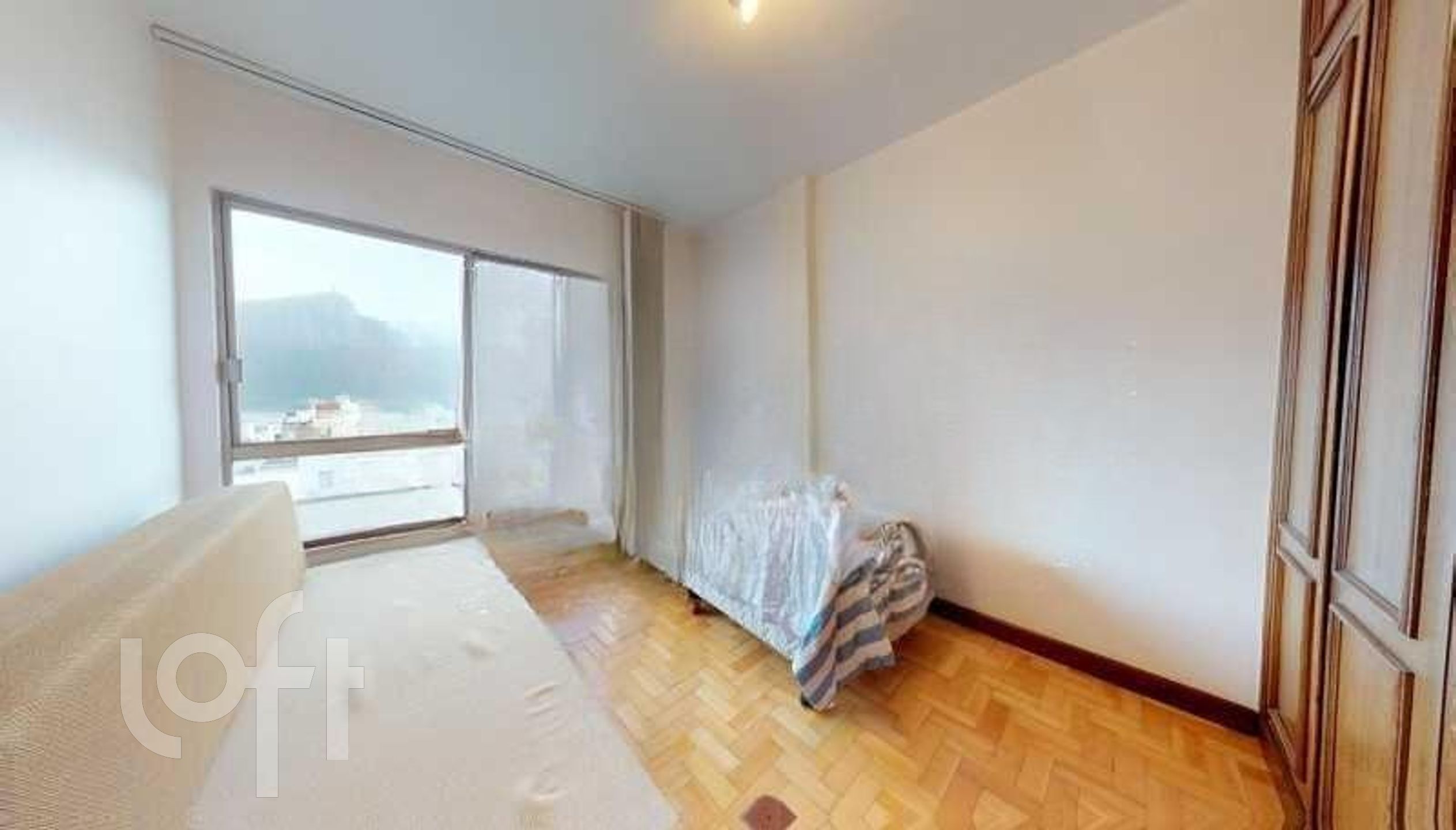 Apartamento à venda com 3 quartos, 182m² - Foto 9