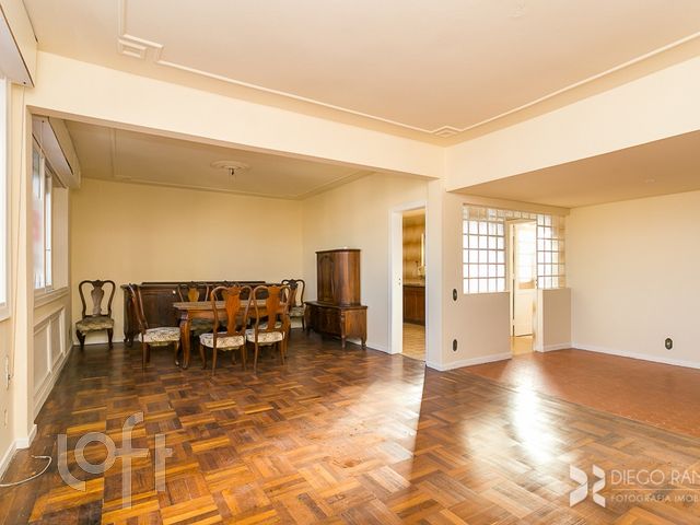 Apartamento com 190m², 3 dormitórios, 1 vaga, Rio Branco em Porto Alegre