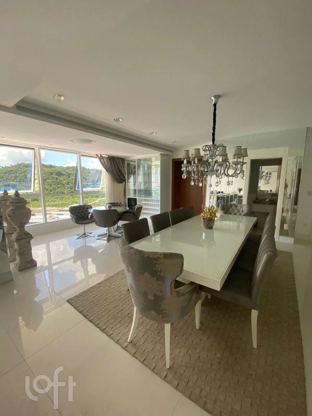 Apartamentos com 220m², 4 quartos, 4 suítes, 3 garagens, no bairro Barra Sul em Balneário Camboriú