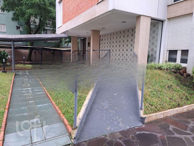 Apartamento com 74m², 2 dormitórios, 1 vaga, Menino Deus em Porto Alegre