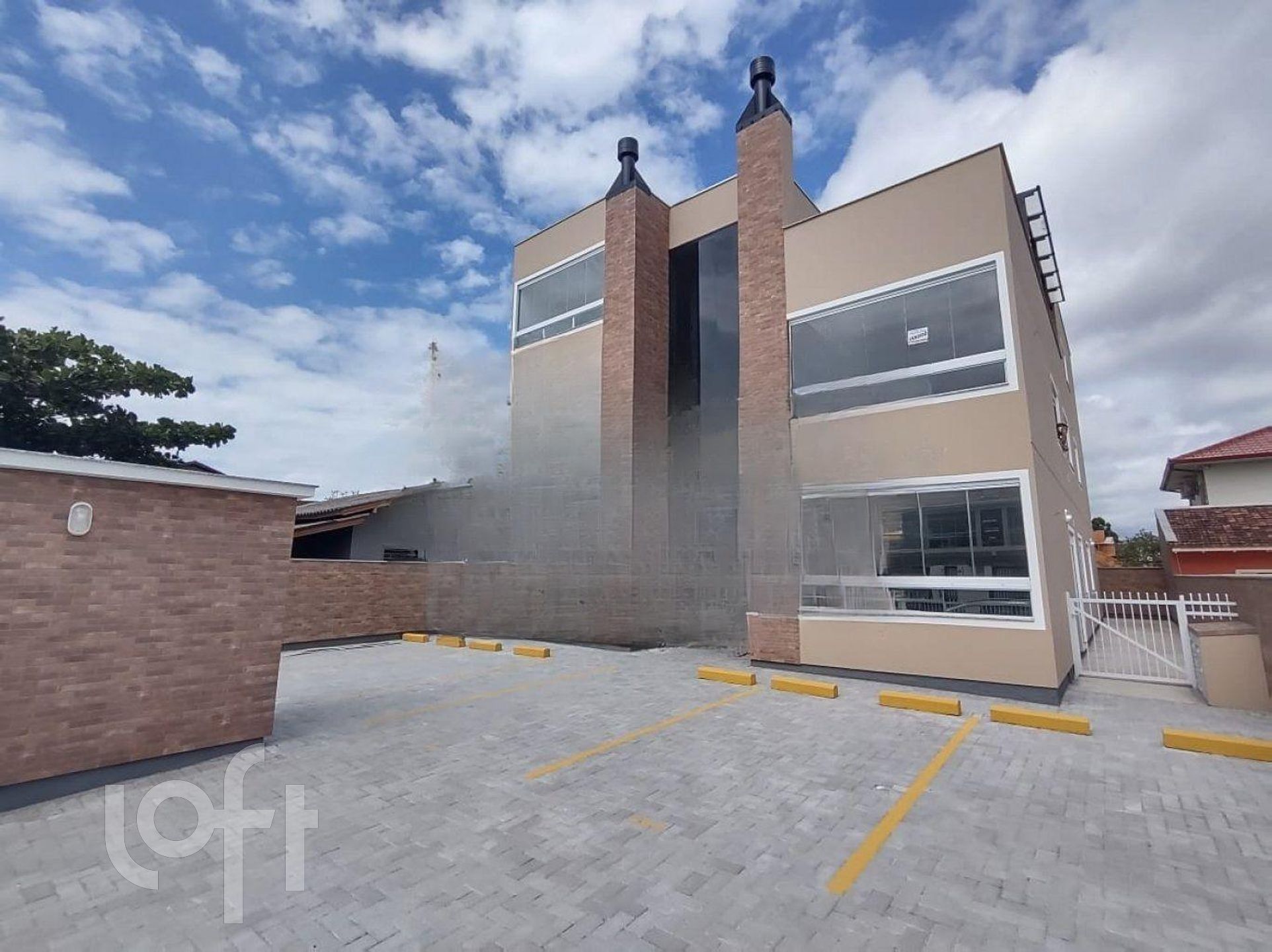 Apartamentos com 915m², 3 quartos, 1 garagem, no bairro Pinheira em Palhoça