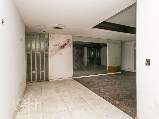 Casa com 250m², 4 dormitórios, 1 suíte, 3 vagas, Chácara das Pedras em Porto Alegre