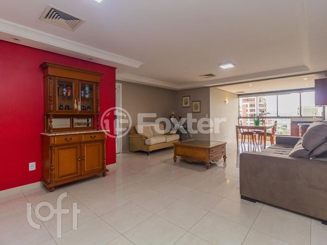 Apartamento com 138m², 3 dormitórios, 1 suíte, 2 vagas, Bela Vista em Porto Alegre