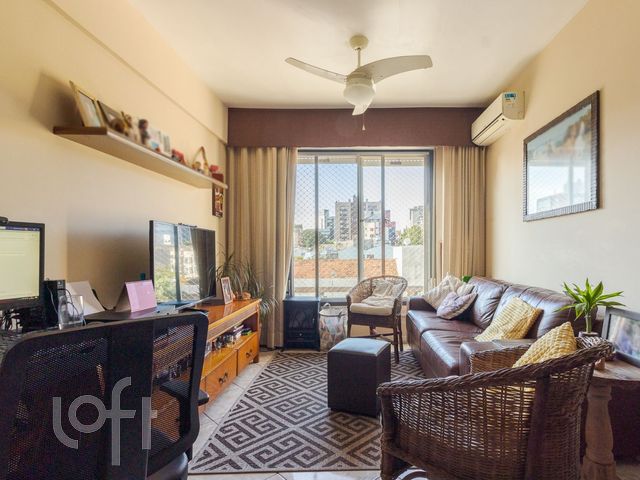 Apartamento com 98m², 3 dormitórios, 1 suíte, 1 vaga, Auxiliadora em Porto Alegre