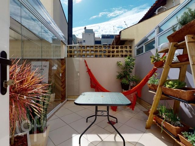 Apartamento com 101m², 2 dormitórios, 1 suíte, 2 vagas, Jardim Botânico em Porto Alegre