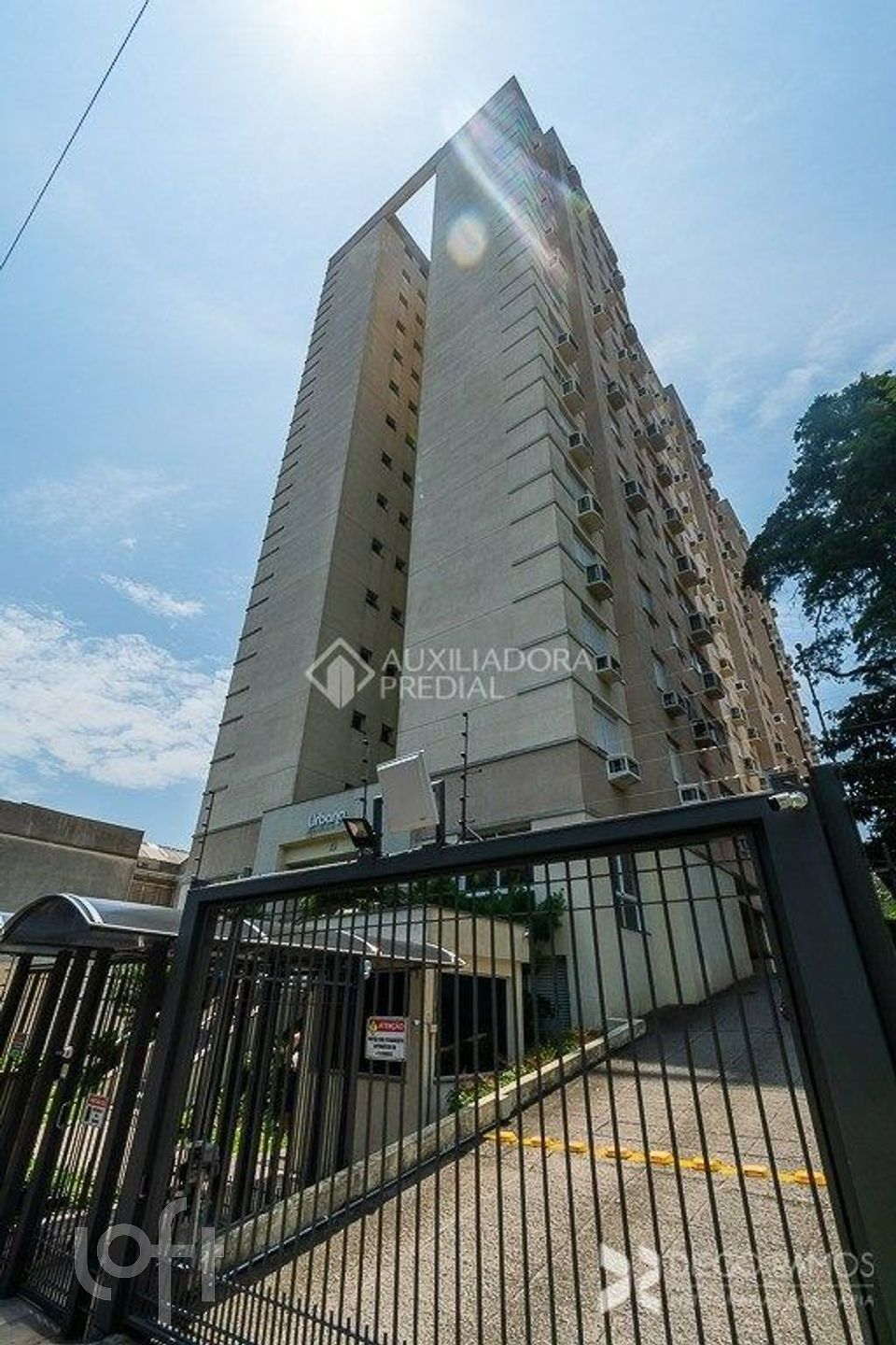 Apartamento com 67m², 2 dormitórios, 1 suíte, 1 vaga, Petrópolis em Porto Alegre