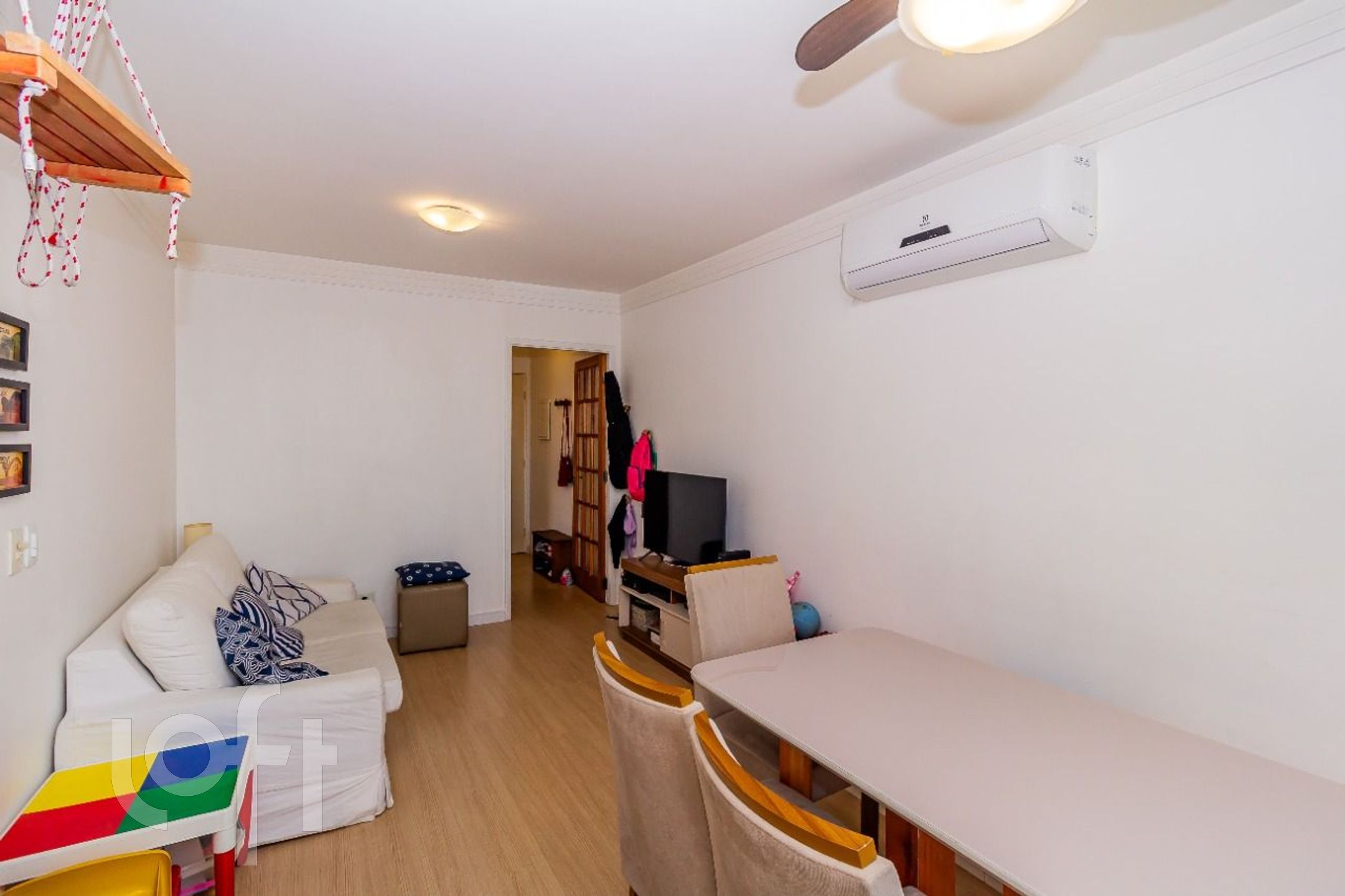 Apartamento à venda com 2 quartos, 60m² - Foto 3