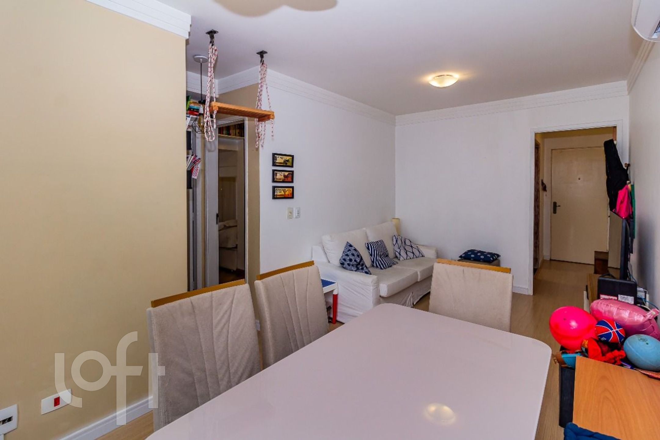 Apartamento à venda com 2 quartos, 60m² - Foto 4