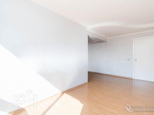 Apartamento com 78m², 2 dormitórios, 1 suíte, 2 vagas, Boa Vista em Porto Alegre