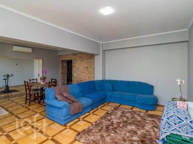 Apartamento com 232m², 4 dormitórios, 1 vaga, Independência em Porto Alegre