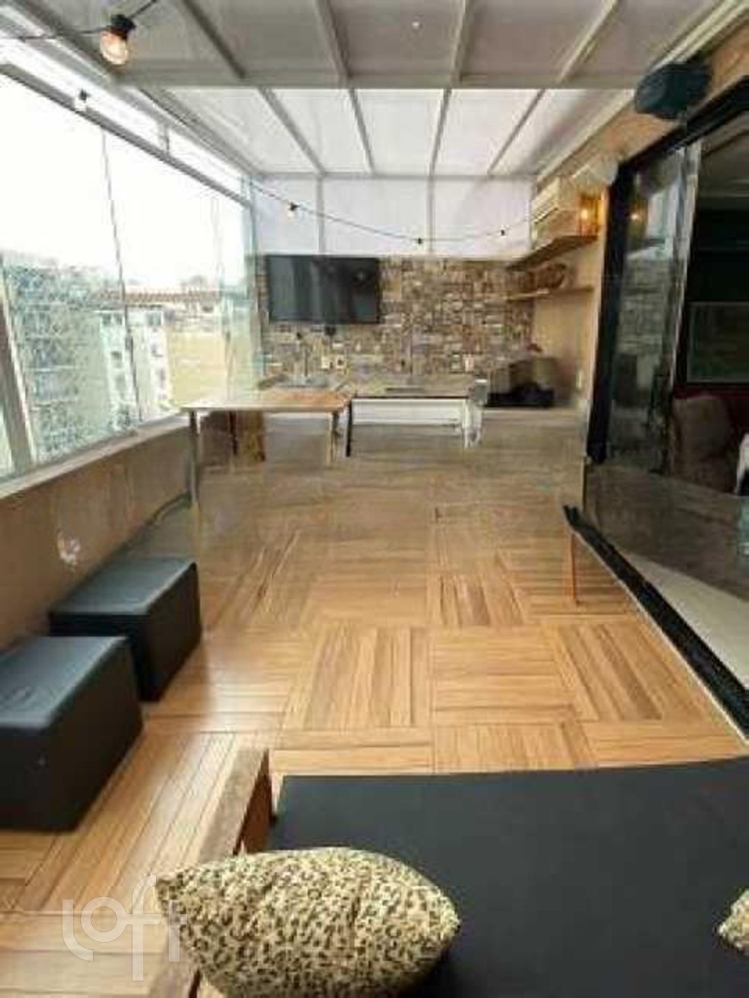 Apartamento à venda com 2 quartos, 100m² - Foto 2