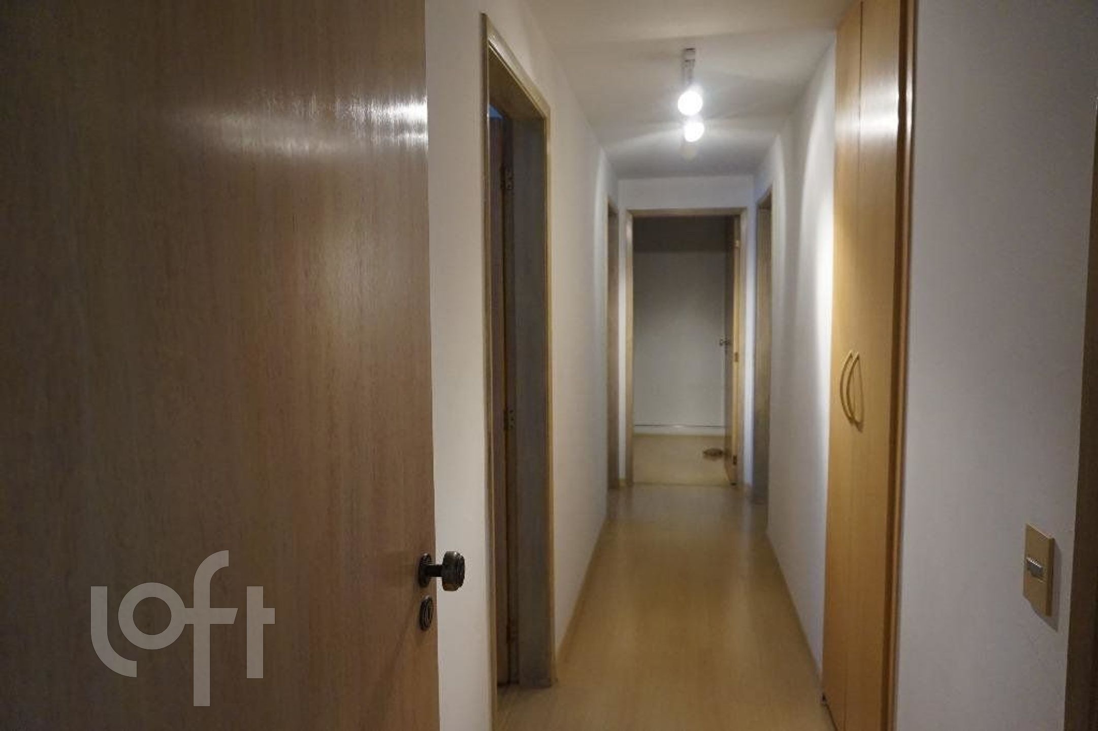 Apartamento à venda com 4 quartos, 160m² - Foto 13