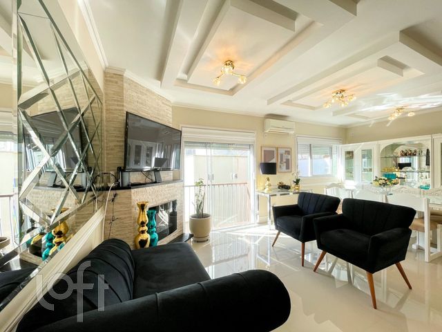 Apartamento com 207m², 3 dormitórios, 2 suítes, 2 vagas, Rio Branco em Porto Alegre