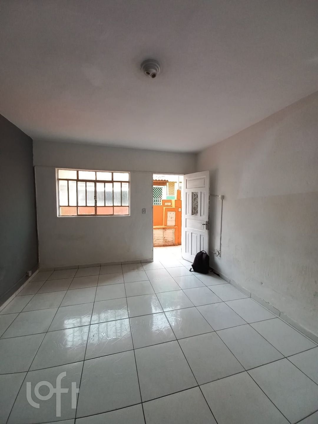 Casa à venda com 2 quartos, 90m² - Foto 1