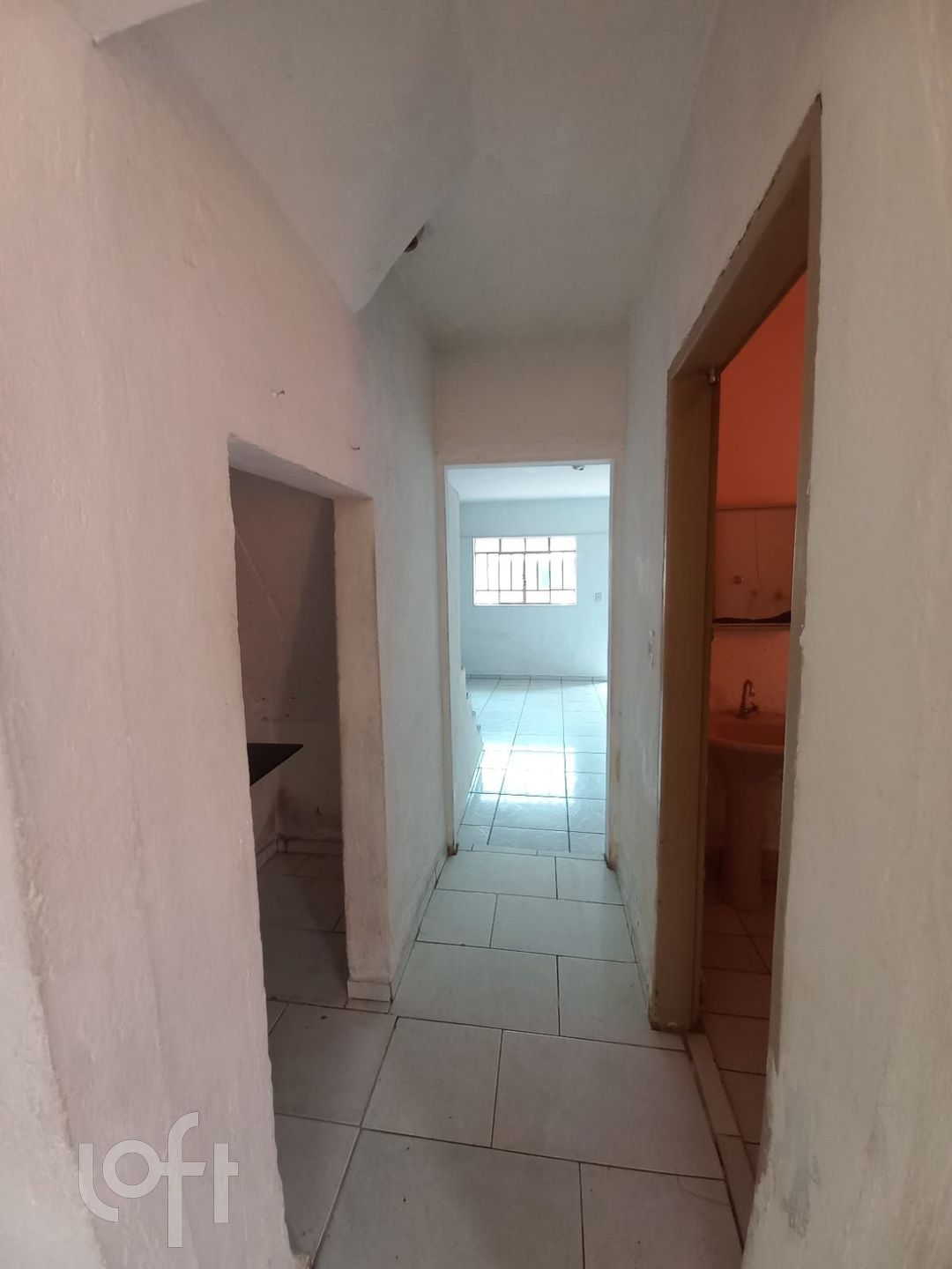 Casa à venda com 2 quartos, 90m² - Foto 4