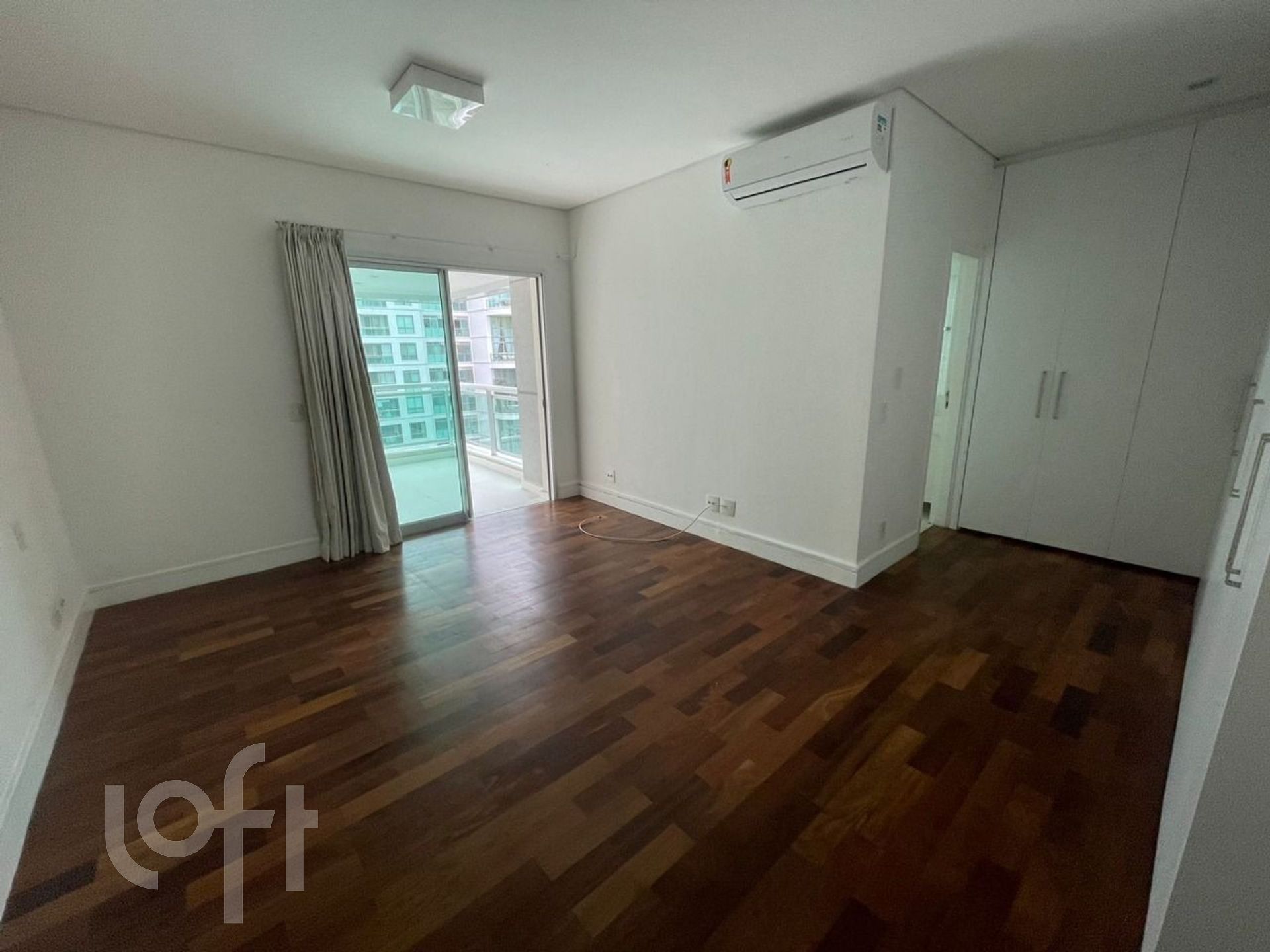 Apartamento à venda com 4 quartos, 298m² - Foto 17