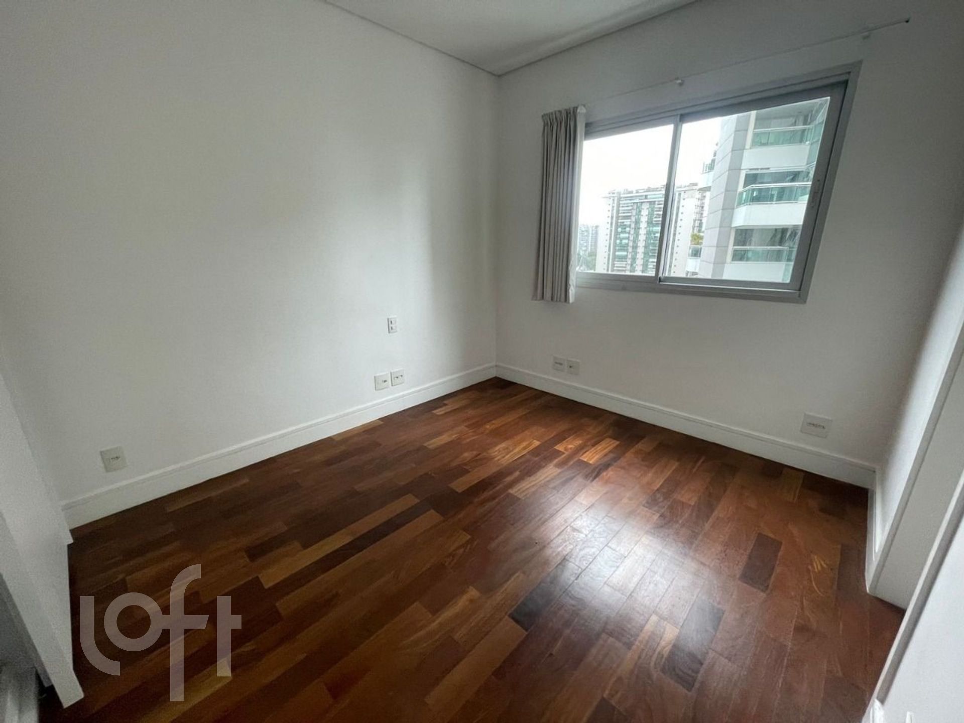 Apartamento à venda com 4 quartos, 298m² - Foto 14