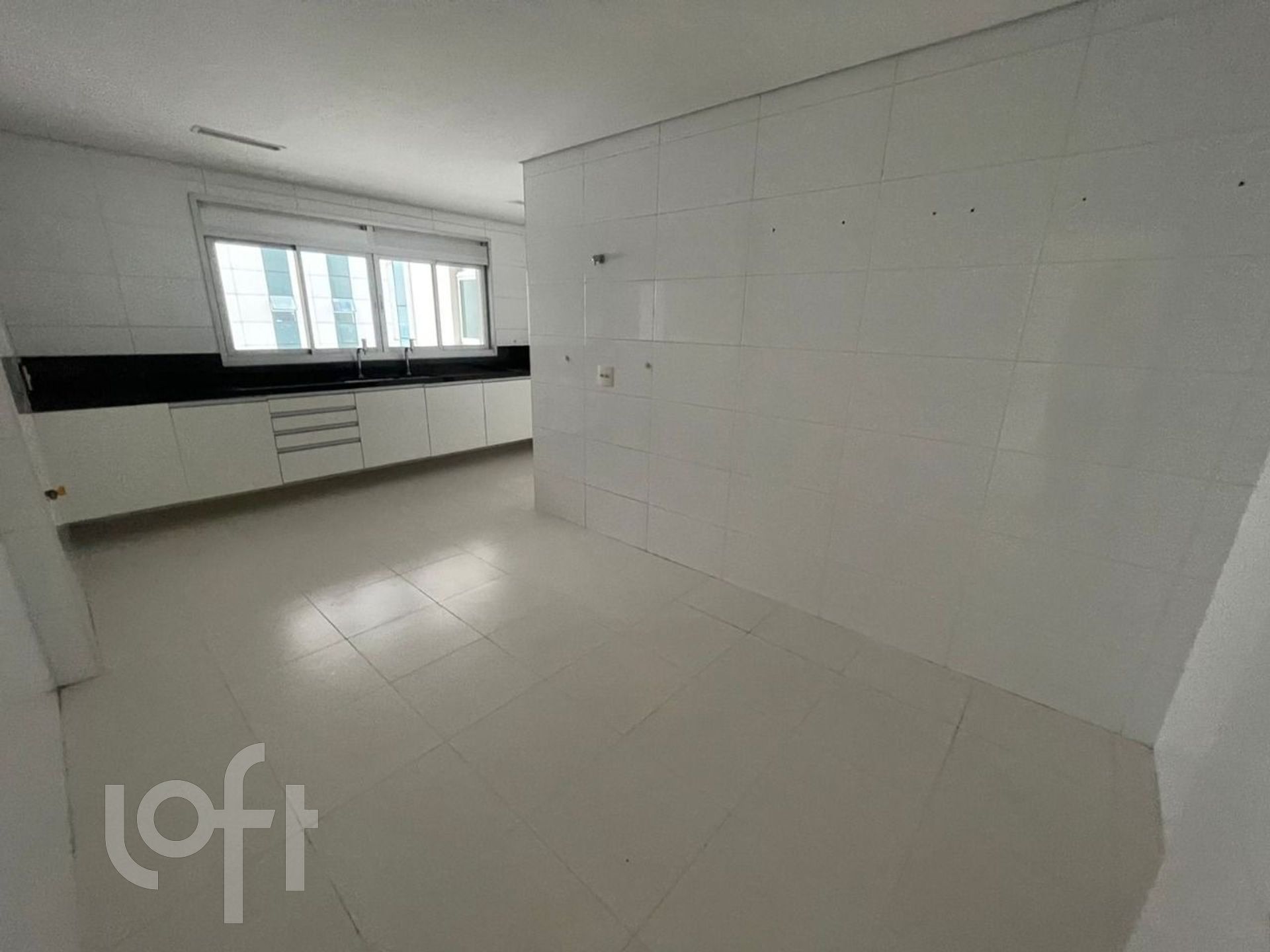 Apartamento à venda com 4 quartos, 298m² - Foto 19