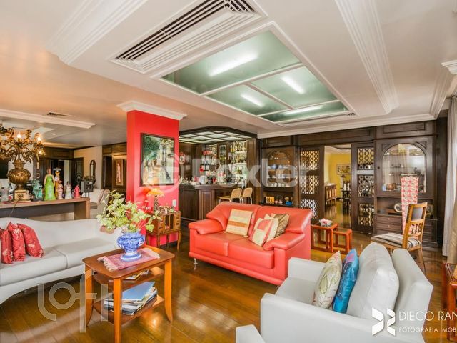 Apartamento com 368m², 3 dormitórios, 2 suítes, 4 vagas, Auxiliadora em Porto Alegre